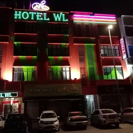 Kampung Baharu Sungai Buluh Wl Hotel מראה חיצוני תמונה